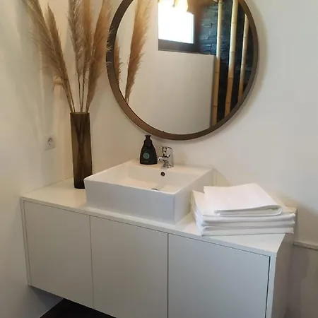 Casa Andorinhas بيت للعطل *