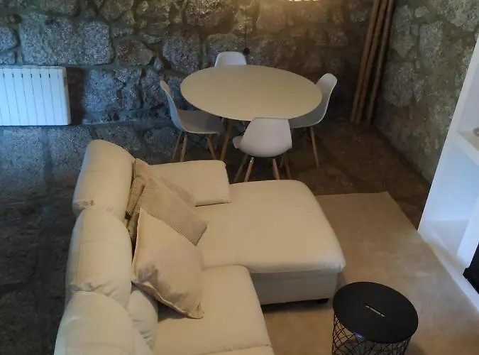 Casa Andorinhas 펜션 포보아데란호소